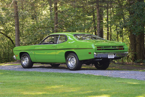 Rearward visibility was already fading in 1970 and even though the fastback aspect of the Duster is nowhere near that of some of its contemporaries, a tight parking space could nevertheless pose a real challenge.