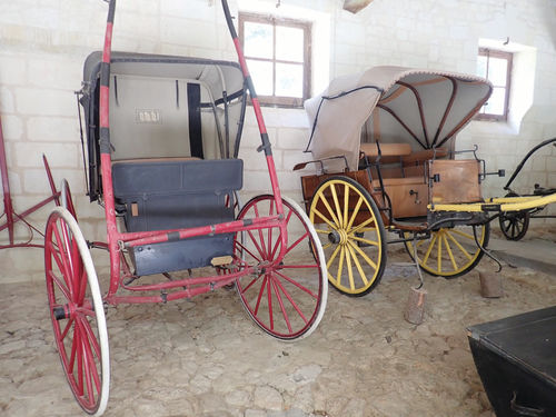 the Château d’Ussé and its amazing carriages.