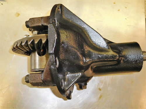 Here’s the differential and gear. It had only 20,000 miles of use and was in good condition.