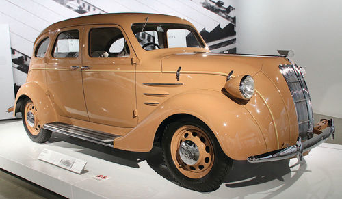 Contemporary cars with styling similar to the Airflow … 1936 Toyoda AA 1937 Fiat Topolino 1936 Steyr 50