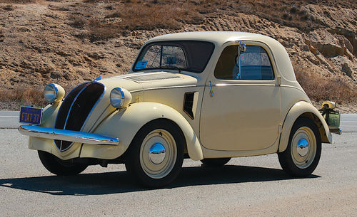 Contemporary cars with styling similar to the Airflow … 1936 Toyoda AA 1937 Fiat Topolino 1936 Steyr 50