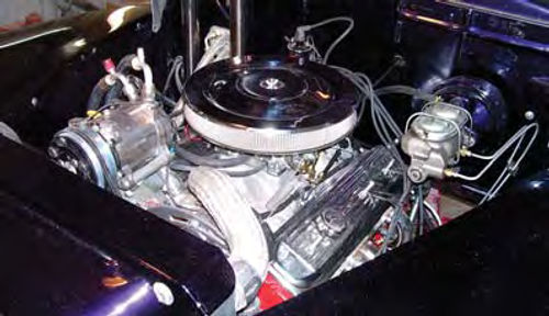 Photo 5. After following the start-up procedure, this Chevy V-8 is ready for many miles of roadwork.