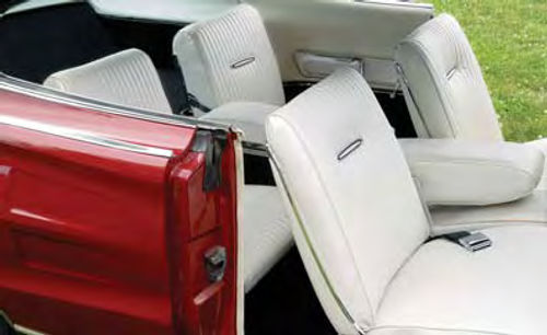 Front and rear bucket seats are comfortable and if carrying only four occupants is impractical, the trade is that the rear seats fold down to increase cargo capacity.