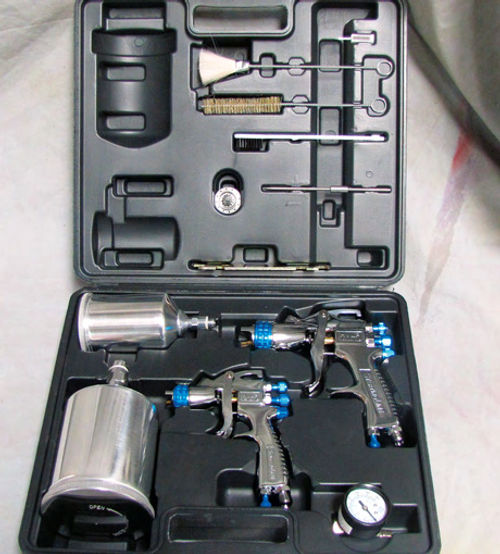 Photo 10. The DeVilbiss Starting Line Kit includes a full-size gun, a mini gun, an inlet regulator and some tools.