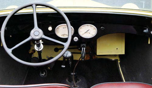 The American Bantam’s dashboard is simple and straightforward, which is as it should be in a vehicle advertised as “America’s Only Economy Car.”