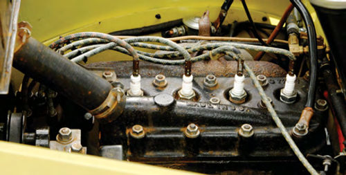 The Bantam’s 50-cubic-inch engine is as small as it looks in the photo. Note the “Made In USA” stamping on the top.