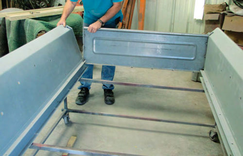 Photo 2. The steel panels of the bed are assembled for the first time.