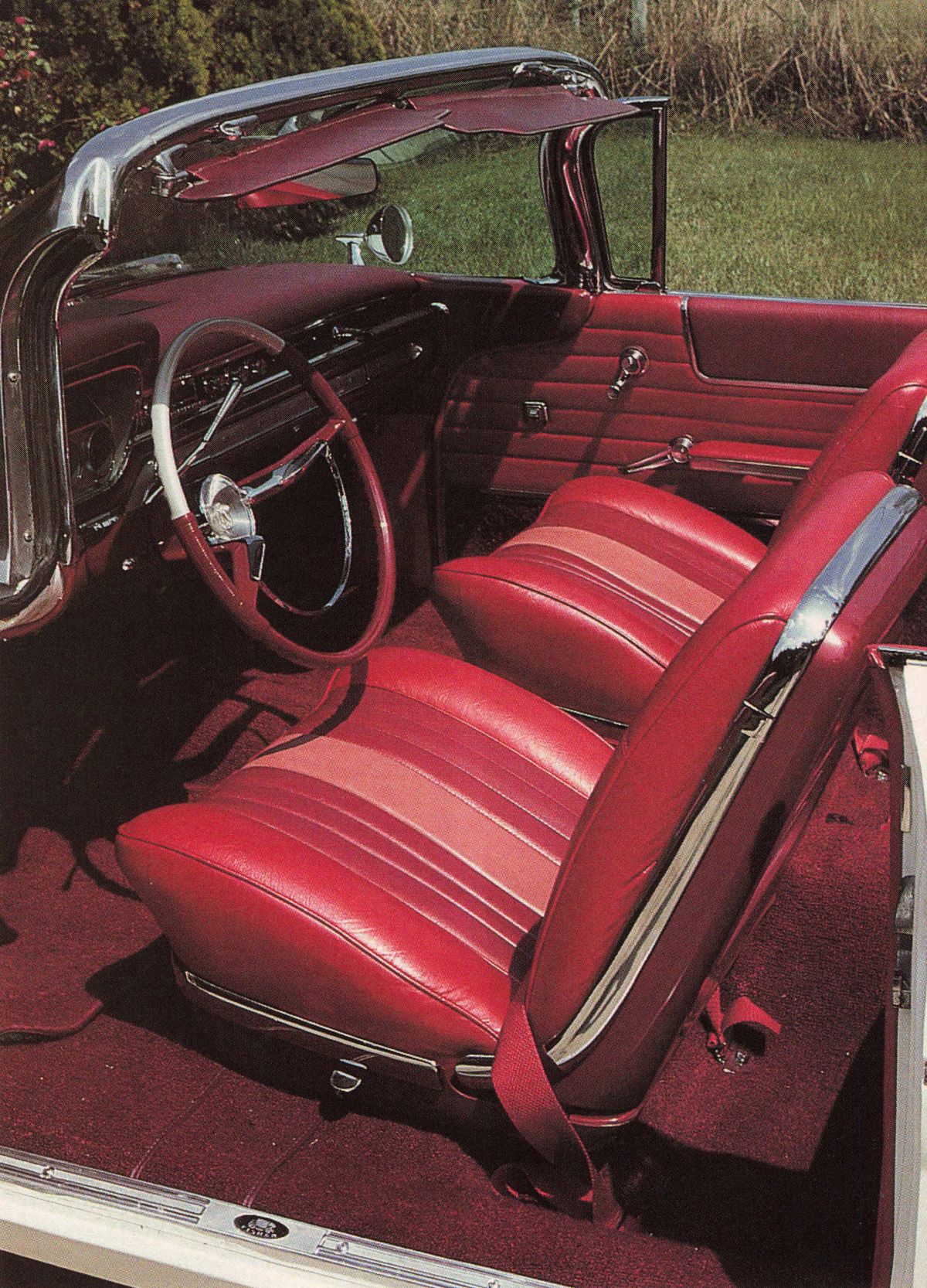 1960 Pontiac Bonneville interior