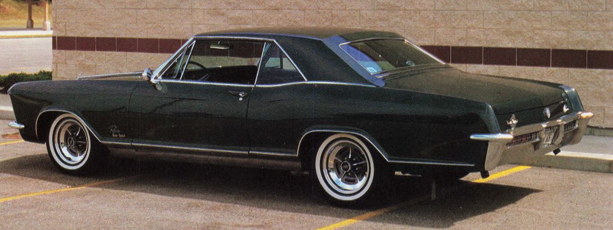 1965 Buick Riviera side