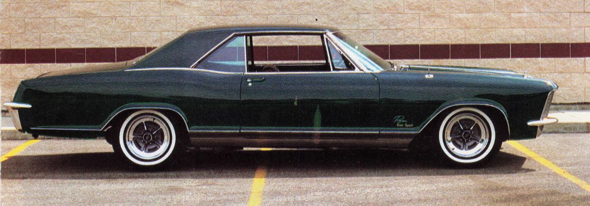 1965 Buick Riviera side