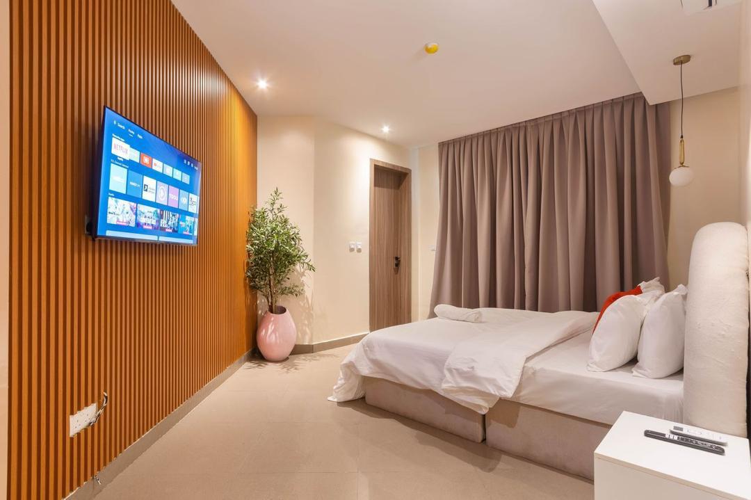 Periwinkle Residence