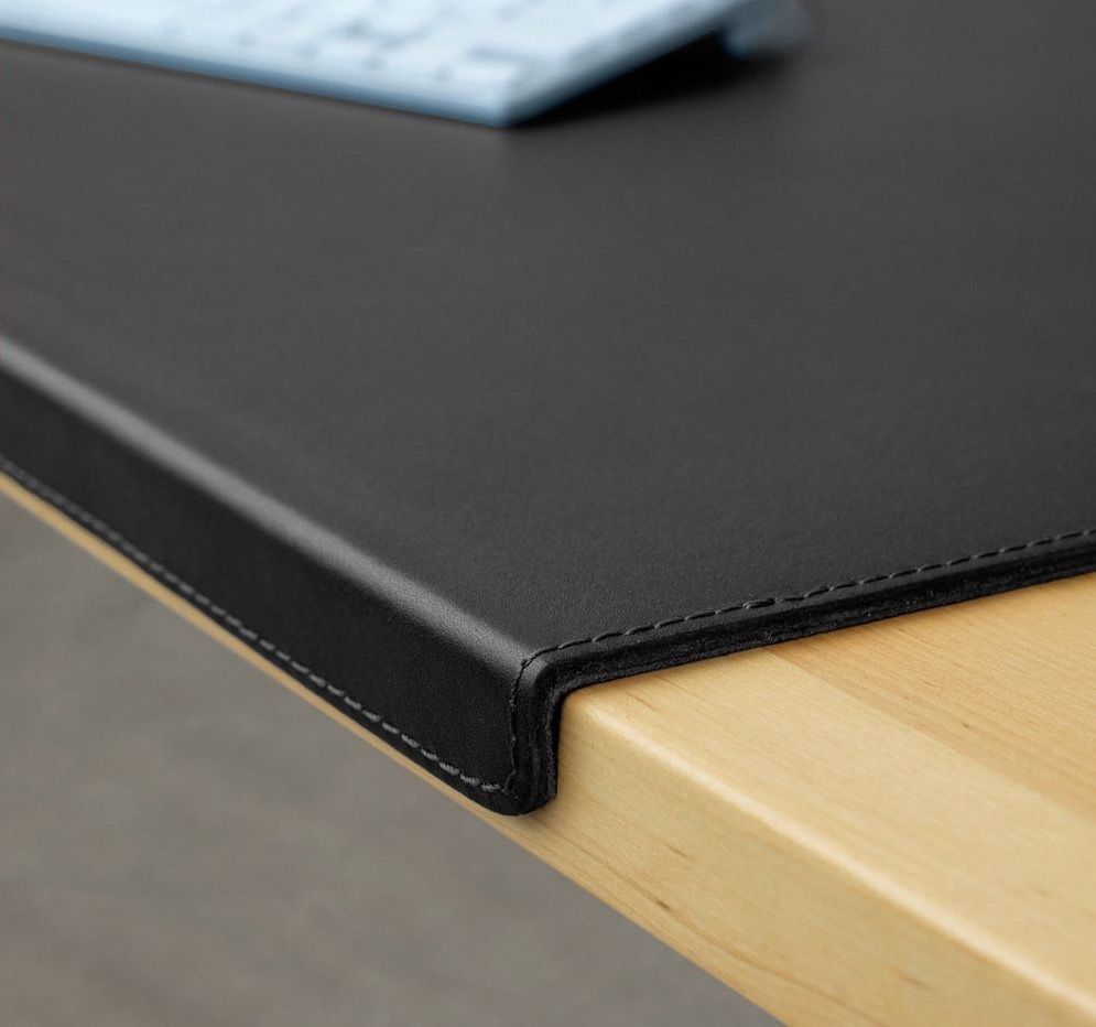 shopping/desk-mat-hamosons-1.jpg