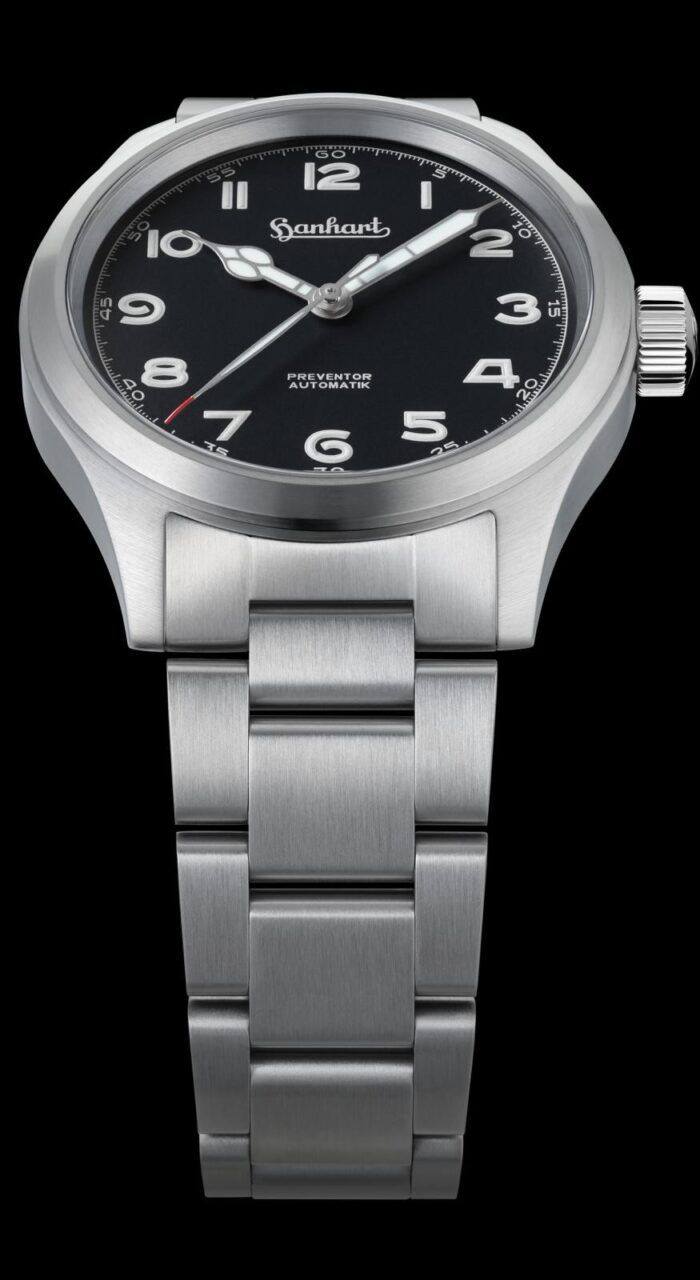 watches/hanhart-pioneer-preventor-6h-black-bracelet-xs-2-700x1280.jpg