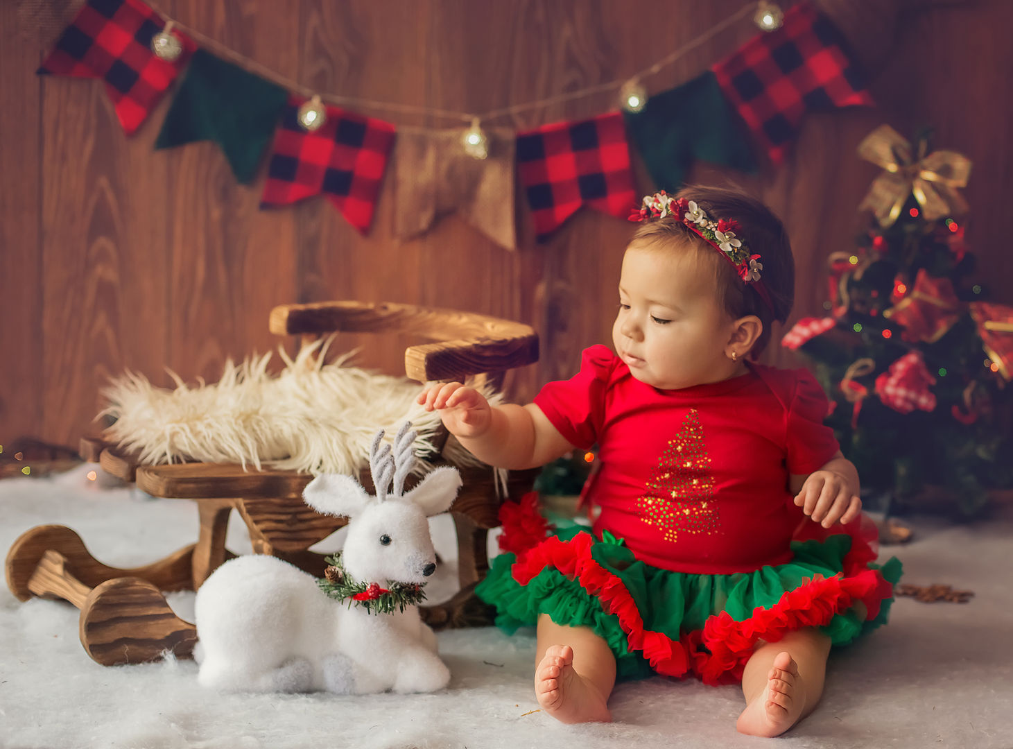 Adorable sitter session moment