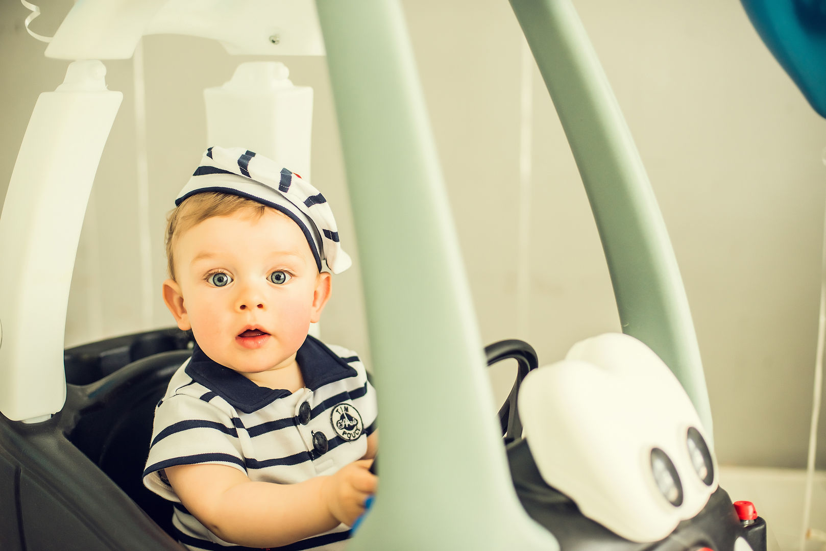 Charming sitter photography session