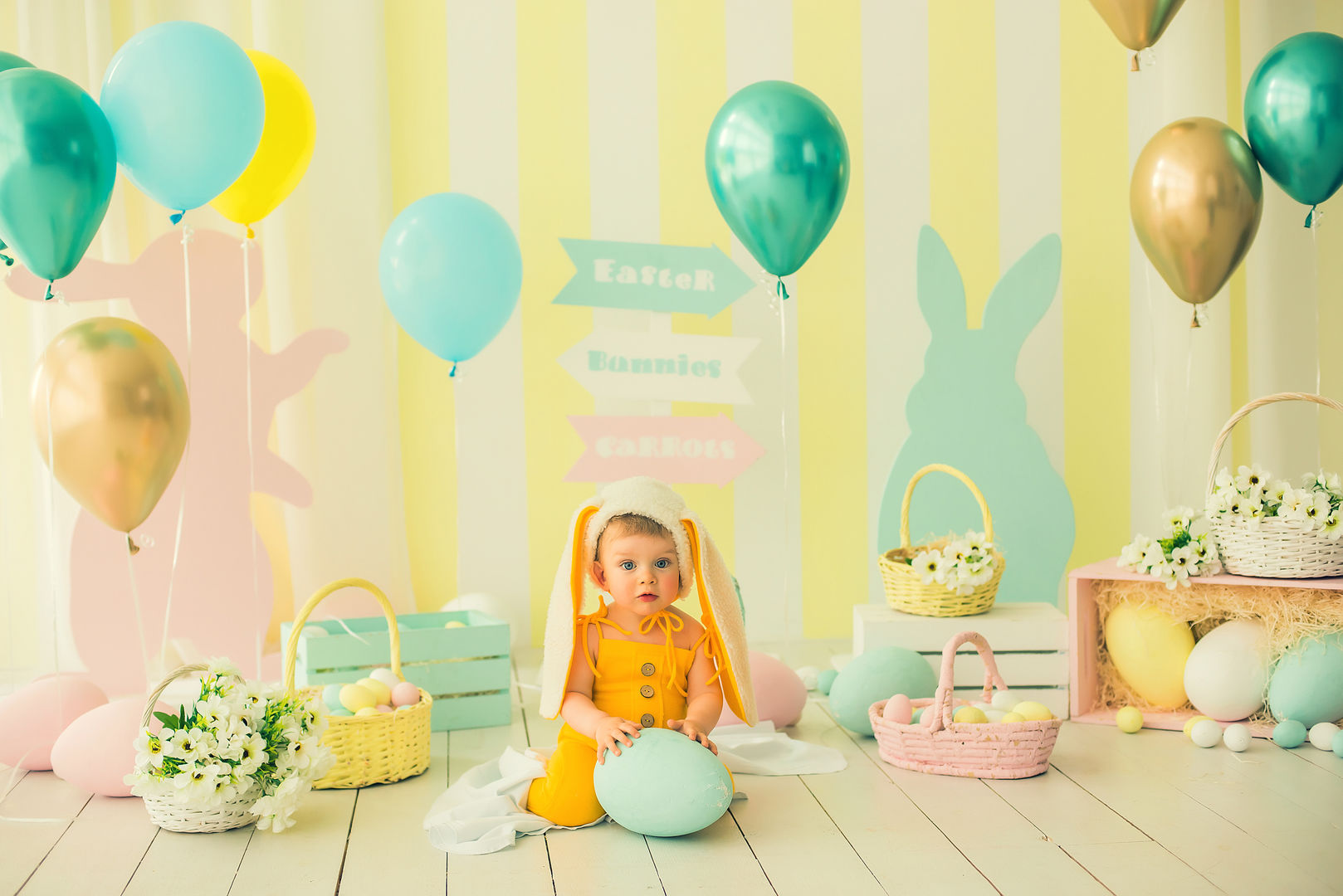 Joyful baby sitter photography