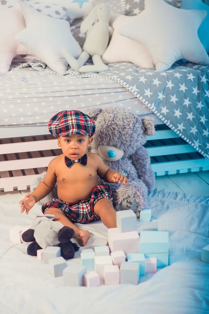 Adorable sitter milestone portrait