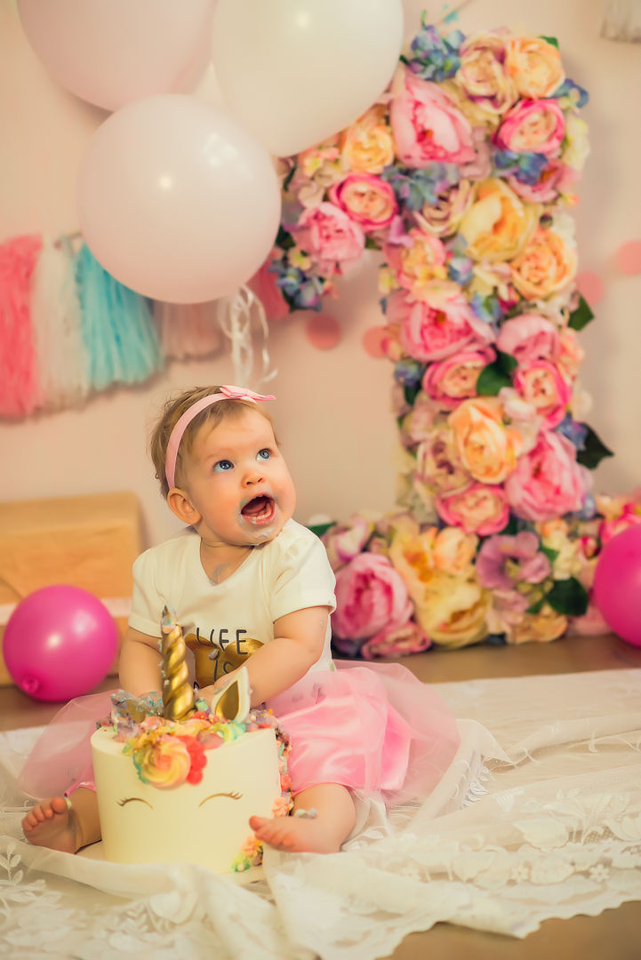 Delightful baby cake smash
