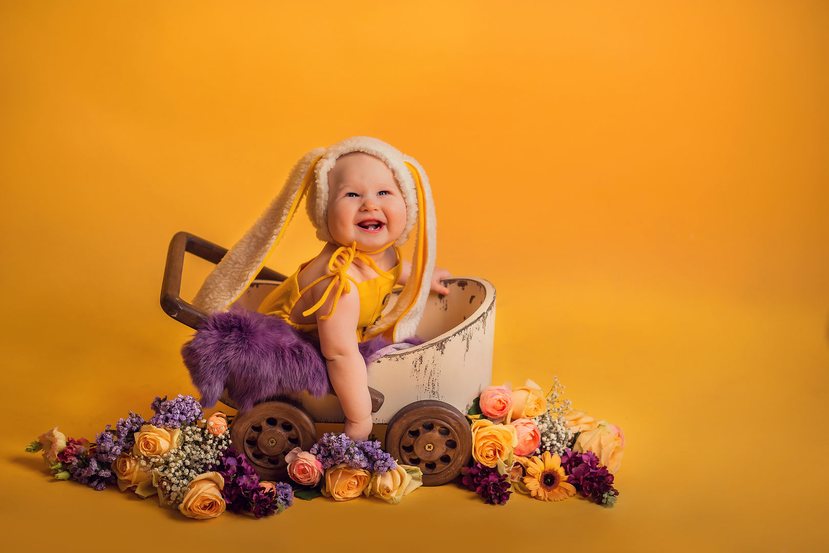 Beautiful cake smash portrait