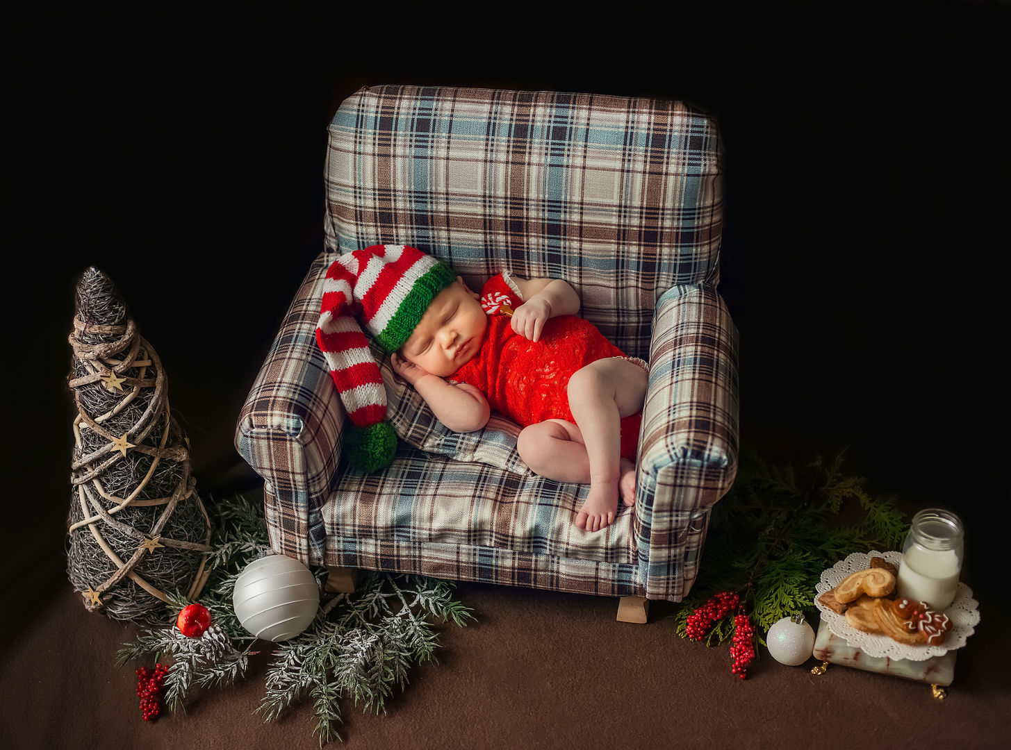 Newborn baby with floral accents - fine art newborn portrait Los Angeles