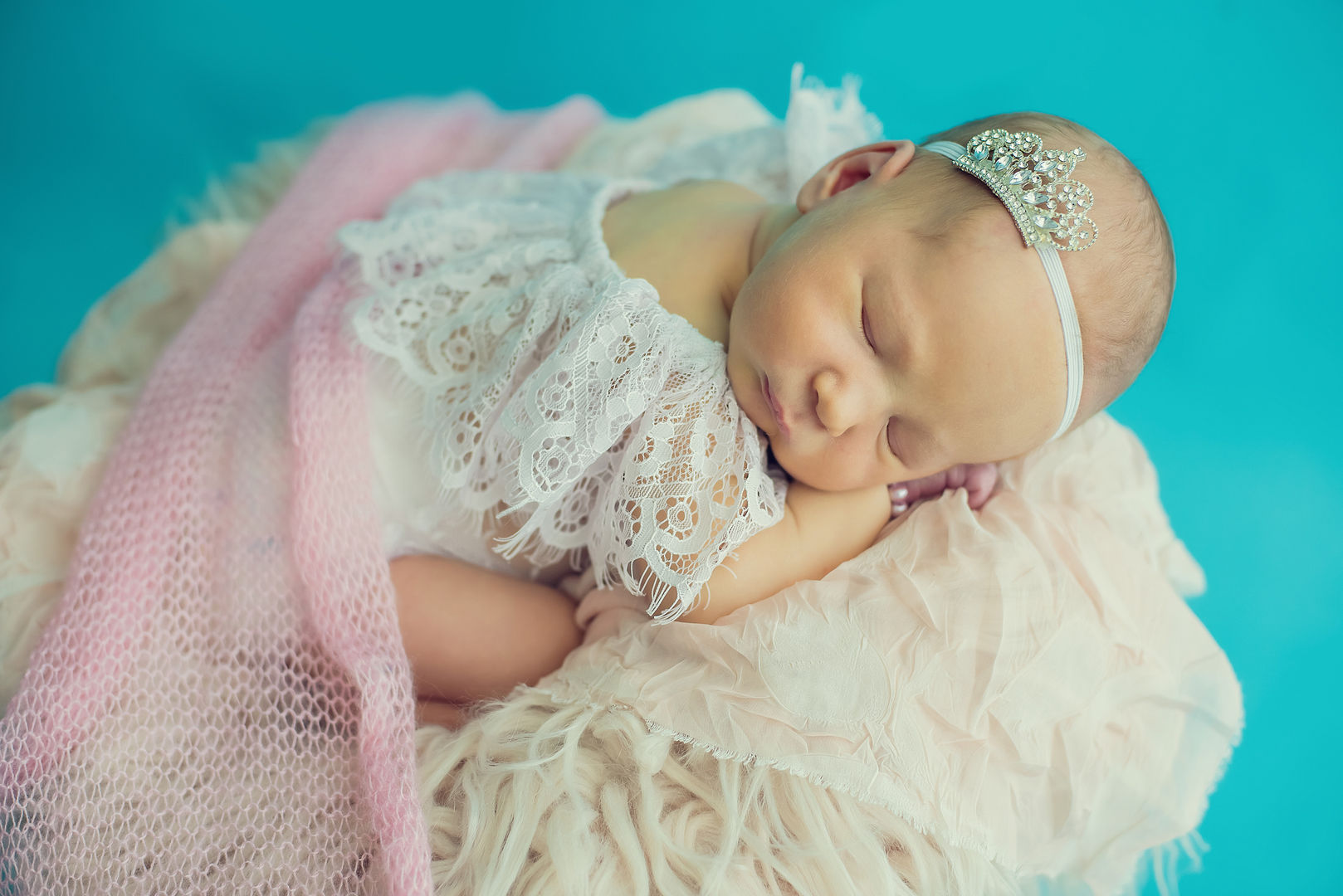 Classic newborn portrait - Los Angeles baby photographer
