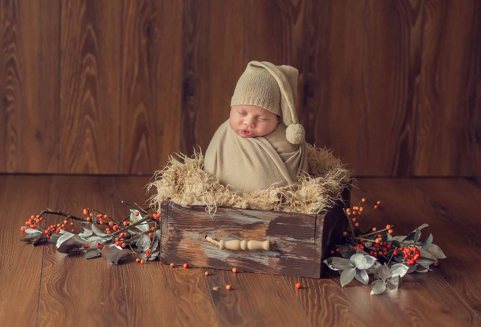 Newborn baby sleeping peacefully - classic newborn photography Los Angeles