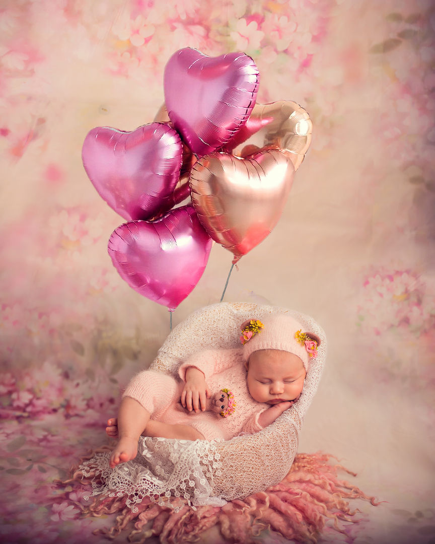 Artistic newborn portrait with flowers - fine art photography