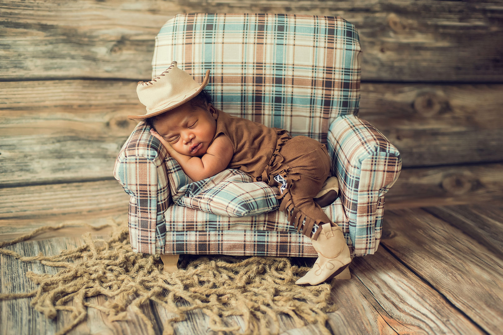 Styled newborn baby - fine art newborn photography