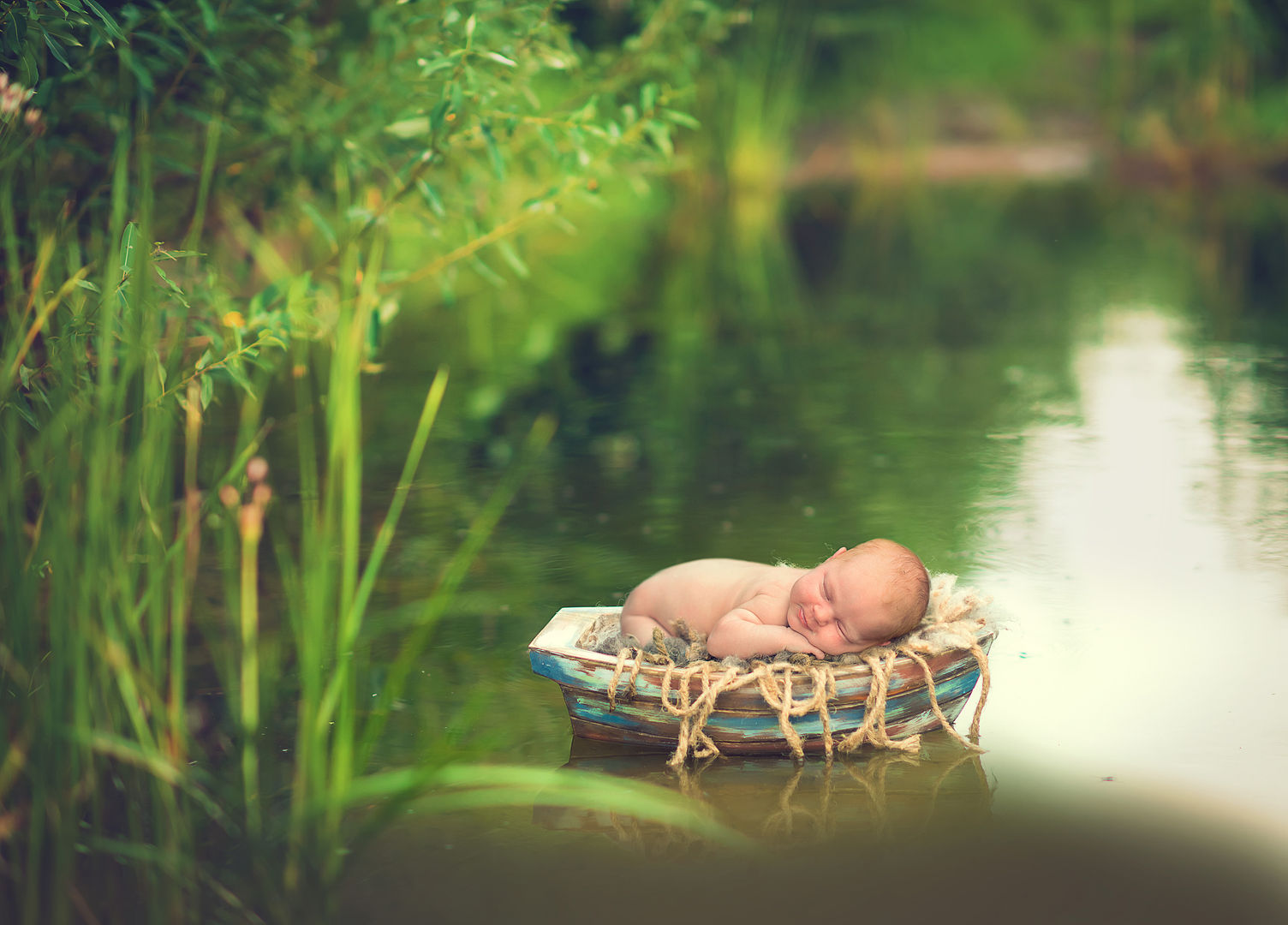 Newborn in dreamy setting - classic photography Los Angeles