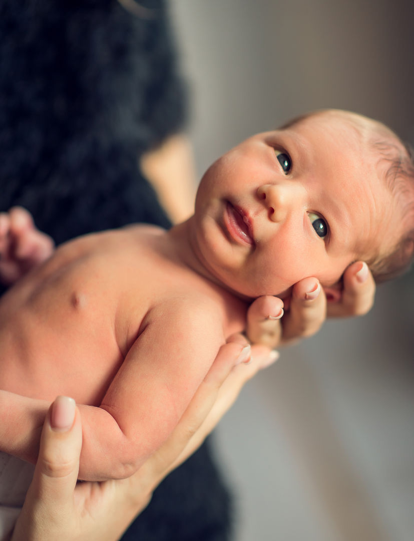 Authentic newborn lifestyle photography moment
