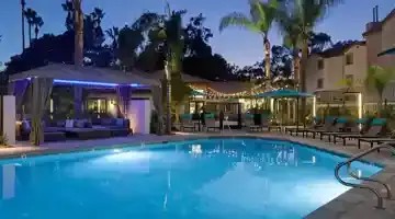 Caravel Apartments