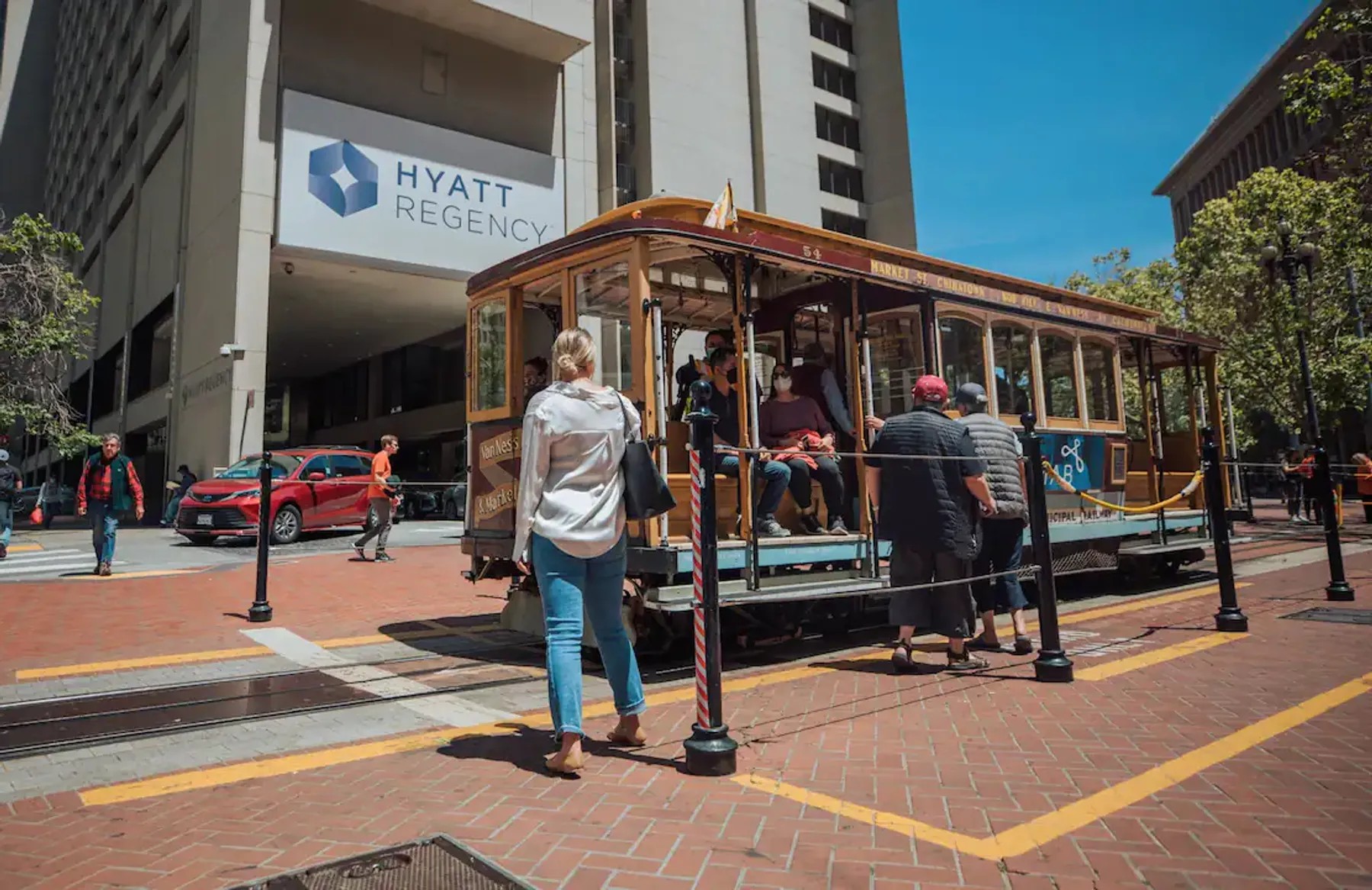 California Cable Car Turnaround (Is Closed)
