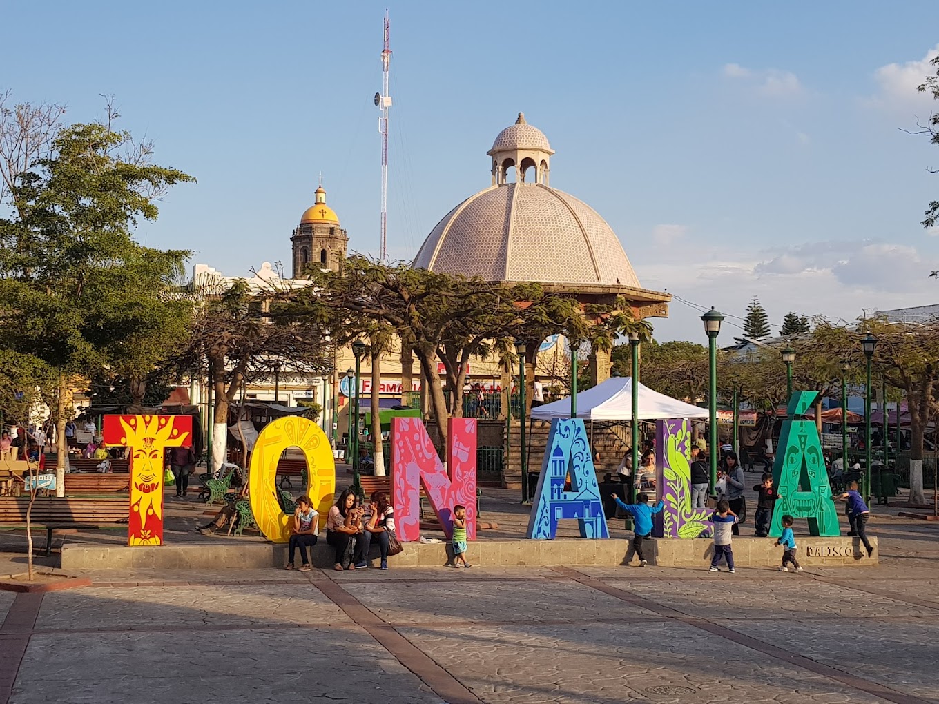 Plaza Cihualpilli Tonala