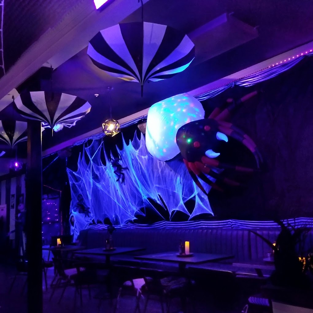 Jack N Juice Immersive Bar (is closed)