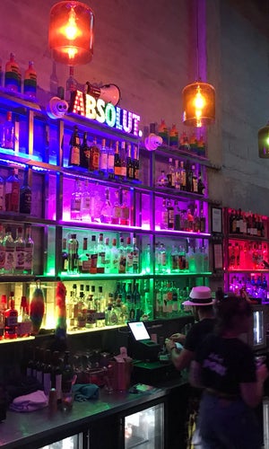 The Port Bar [merged into e5b5c0fe-3ca4-43ad-949d-19a5aaa22833]