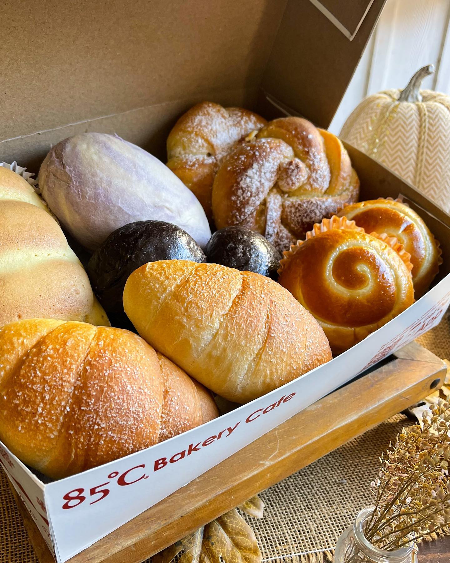 Bakery Delivery Near Me in Irvine, CA - Order Dessert, Cake, Donuts, Bagels