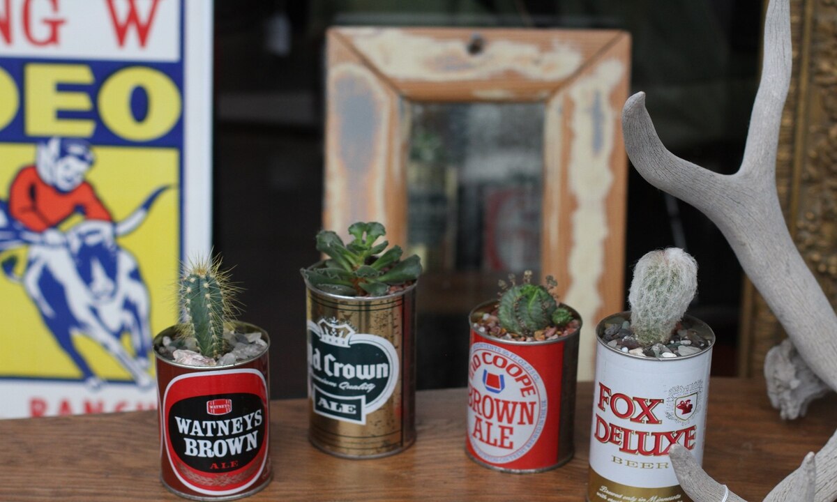 Kenton Antiques and Collectibles