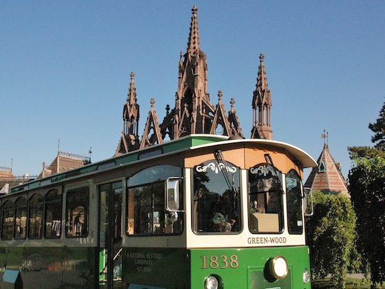 Discover Green-Wood Trolley Tour
