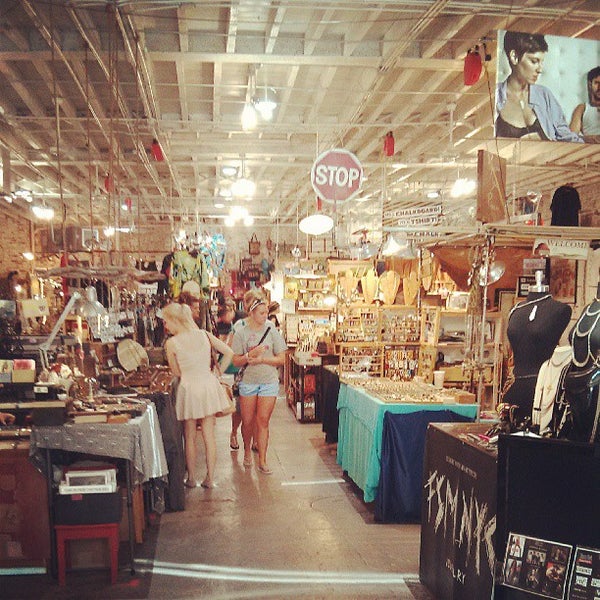 Artists & Fleas Williamsburg | Vibemap