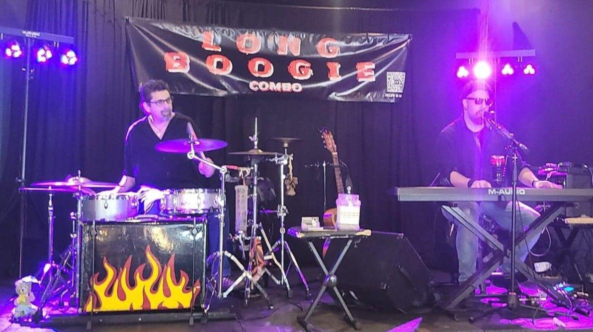 Long Boogie Combo at Shuckin Shack