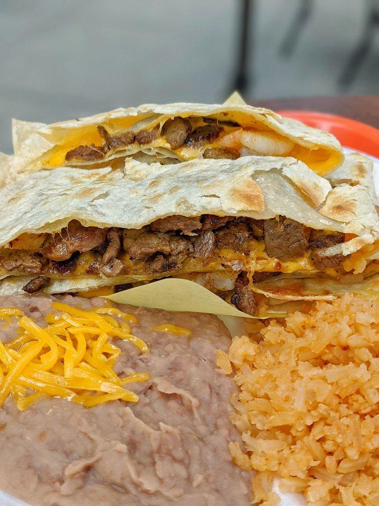 Raymundos Taco Shop