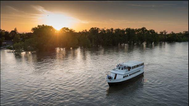 Old Sacramento Waterfront City Cruise