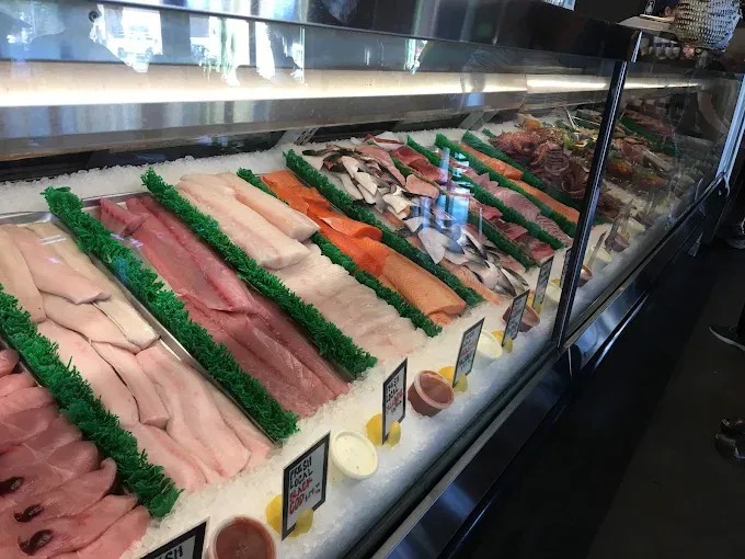 El Pescador Fish Market