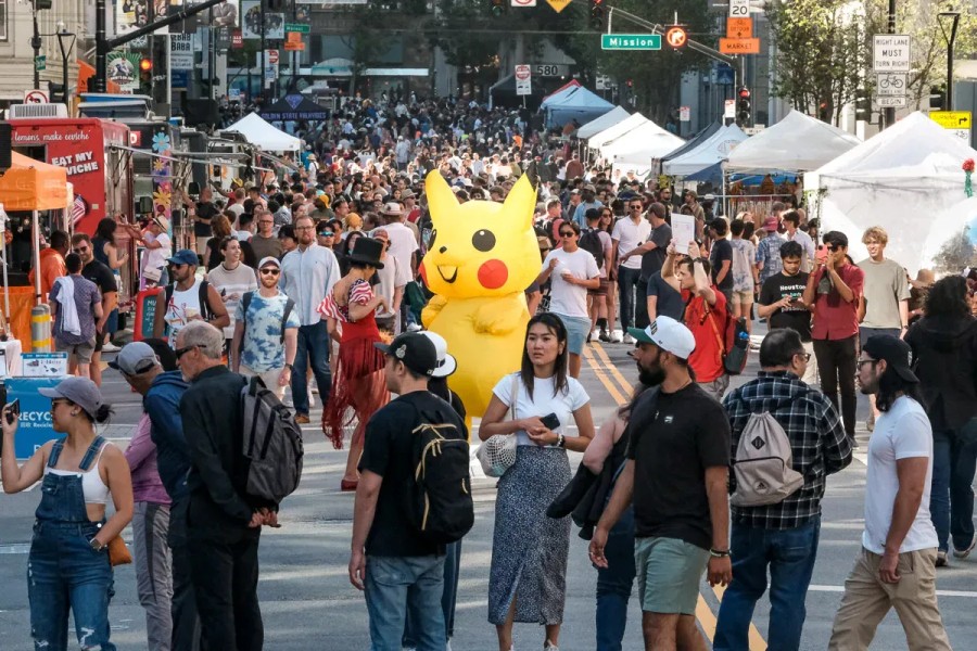 Downtown First Thursdays on Minna