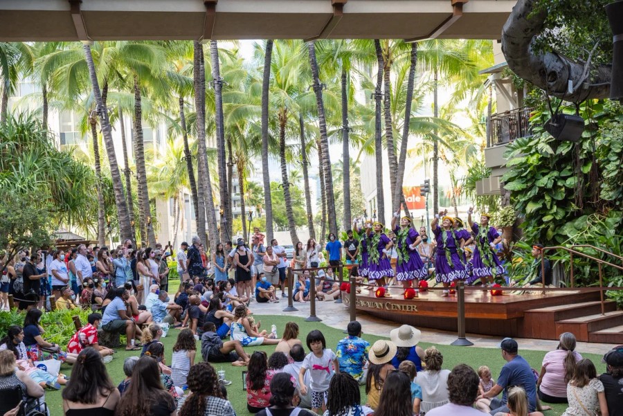 HULA KAHIKO PERFORMANCE