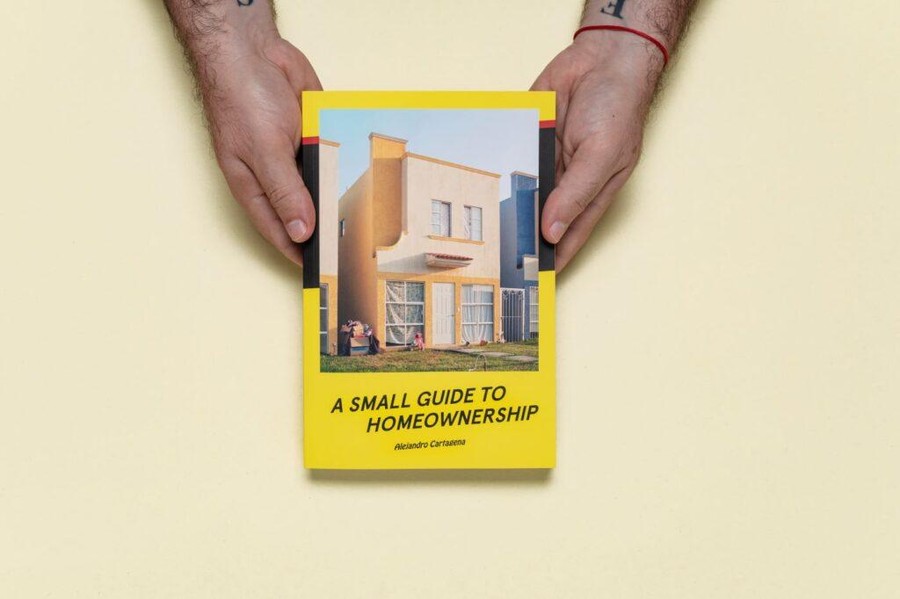 Alejandro Cartagena: Book DJing