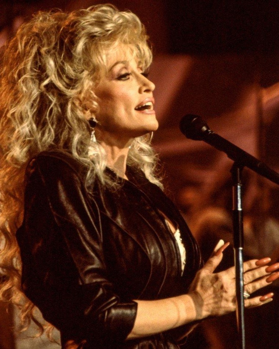 Emily West & Friends honoring Dolly Parton featuring Wendy Moten , Maia Sharp , Caitlin Evanson , Twinnie , Lindsay Jame