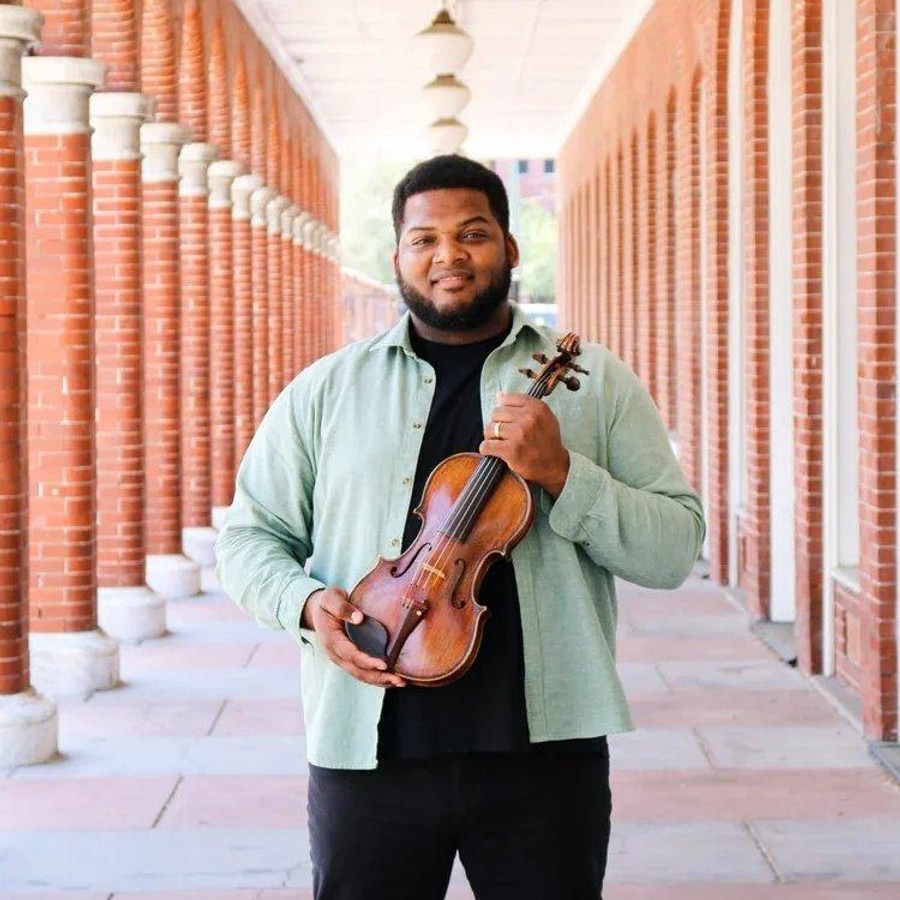 Music in the Café: The String Smith