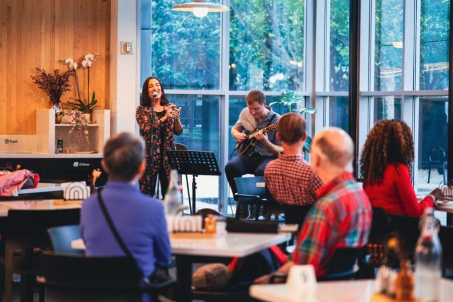 Live Music at Café Cheeserie