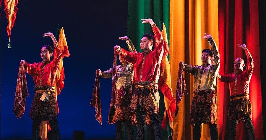 Parangal Dance Company: Adhika - Free Performance